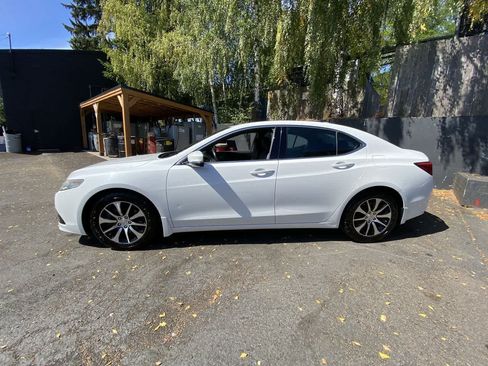 Used 2016 Acura TLX FWD image 3