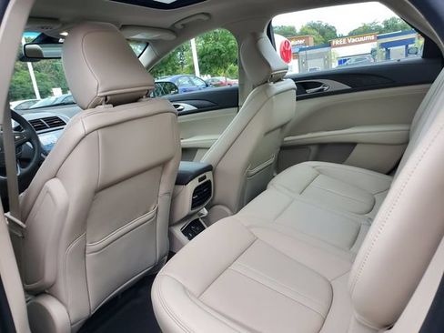 Used 2020 Lincoln MKZ Reserve w/ Elements Package AWD/4WD image 10