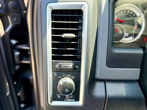 Used 2016 RAM 1500 Big Horn RWD image 17