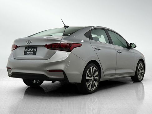 Used 2022 Hyundai Accent Limited image 6