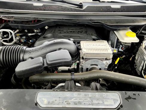 Used 2023 Jeep Wagoneer 4WD image 24