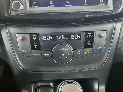Used 2019 Nissan Sentra FWD image 22