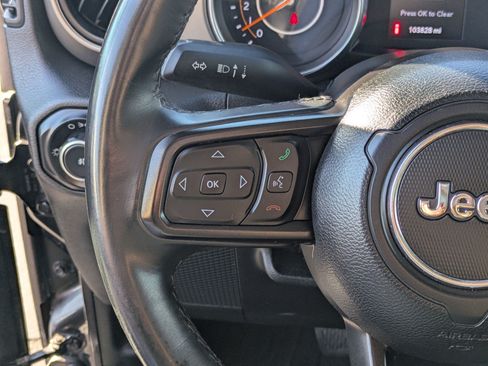 Used 2018 Jeep Wrangler Sport AWD/4WD image 19