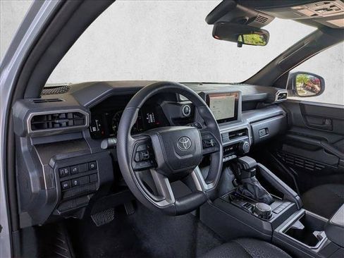 Used 2026 Toyota 4Runner SR5 AWD/4WD image 9