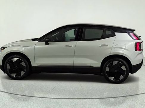 New 2026 Volvo EX30 Plus w/ Protection Package Premier RWD image 4