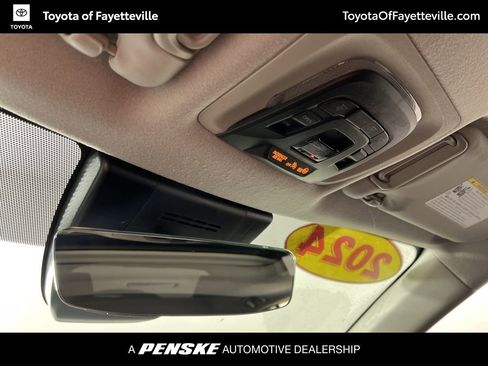 Certified 2024 Toyota Corolla Cross XLE w/ Convenience Package FWD image 25
