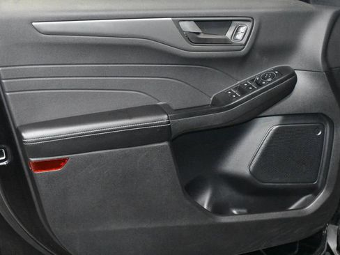 Used 2025 Ford Escape Active image 4