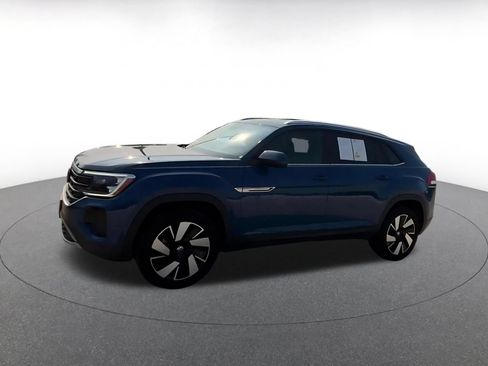 Used 2025 Volkswagen Atlas Cross Sport SE FWD image 8