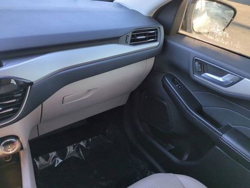 Used 2022 Ford Escape SEL image 17