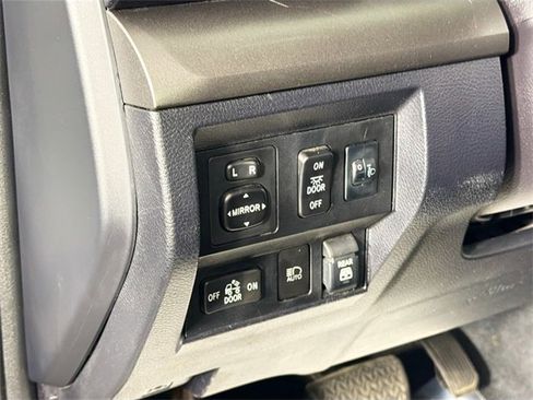 Used 2020 Toyota Tundra SR5 image 10