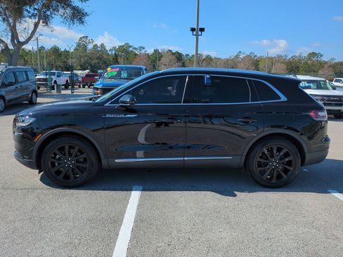 Certified 2023 Lincoln Nautilus Reserve w/ Monochromatic Package image 7