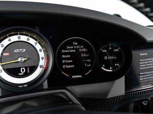 Used 2024 Porsche 911 GT3 image 30