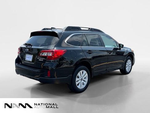 Used 2016 Subaru Outback 2.5i Premium w/ Popular Package #2 AWD/4WD image 5