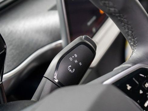 New 2025 Volkswagen ID. Buzz Pro S image 13