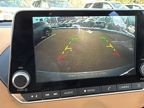 Certified 2021 Nissan Sentra SV w/ SV Premium Package image 14