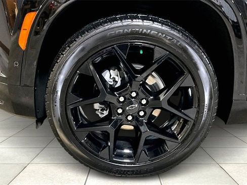 Certified 2024 Chevrolet Traverse RS image 9