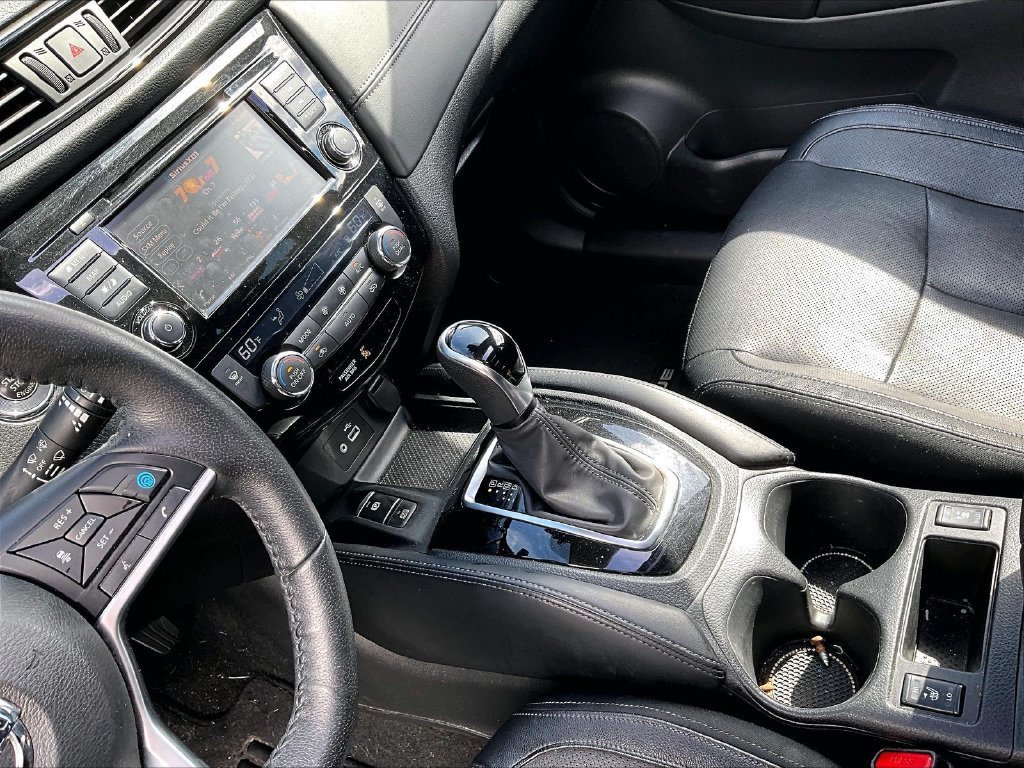 Used 2020 Nissan Rogue SL w/ Premium Package AWD/4WD image 14