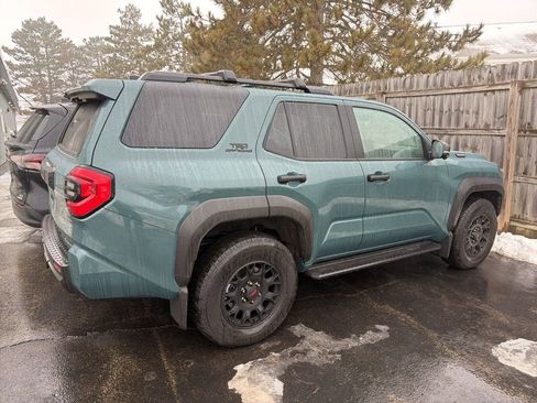 Used 2025 Toyota 4Runner TRD Off-Road Premium image 7