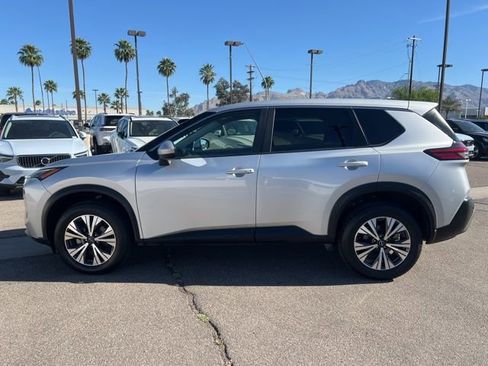 Used 2023 Nissan Rogue SV image 7