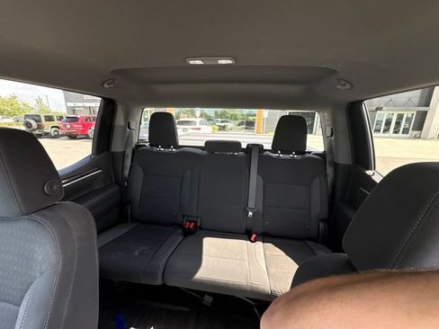 Used 2025 Chevrolet Silverado 1500 LT AWD/4WD image 16