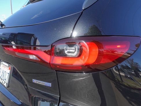 Used 2024 MAZDA CX-90 Plug-In Hybrid w/ Preferred image 5