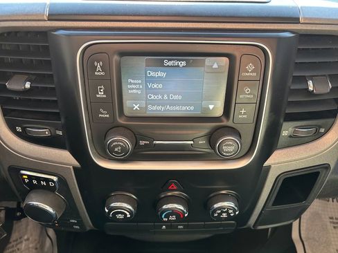 Used 2015 RAM 1500 Express image 25