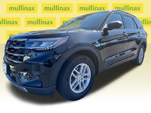 New 2026 Ford Explorer Active image 16