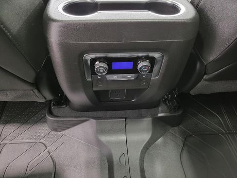 Used 2025 Chevrolet Tahoe Z71 w/ Z71 Off-Road Package image 22