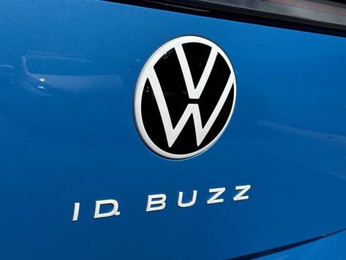 New 2025 Volkswagen ID. Buzz Pro S Plus image 16