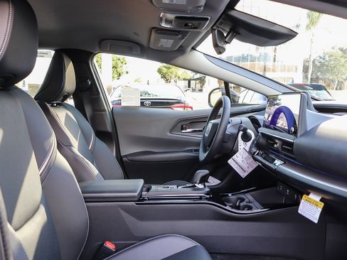 New 2026 Toyota Prius XLE image 19