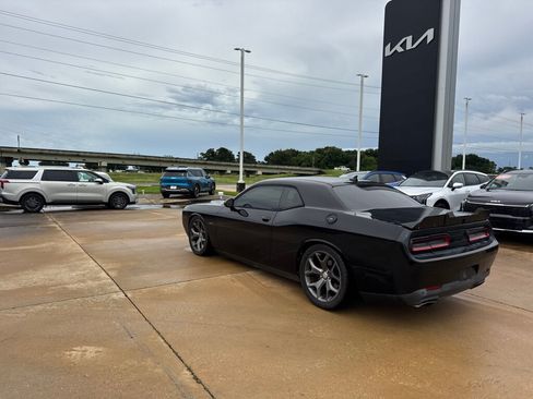 Used 2015 Dodge Challenger R/T w/ Quick Order Package 28B R/T RWD image 21