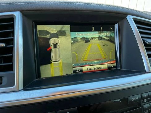 Used 2016 Mercedes-Benz GL 450 4MATIC image 31