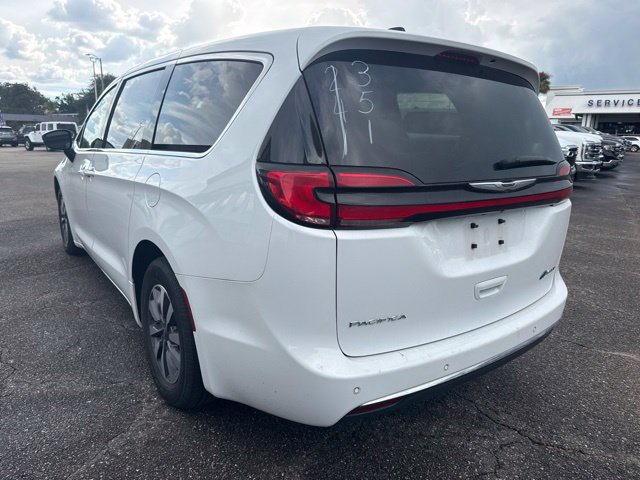 Used 2024 Chrysler Pacifica Limited FWD image 7