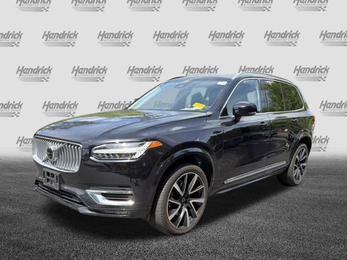 Used 2023 Volvo XC90 B6 Plus w/ Protection Package image 8