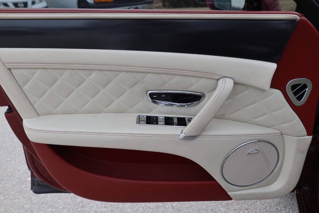Used 2018 Bentley Flying Spur S W12 AWD/4WD image 12