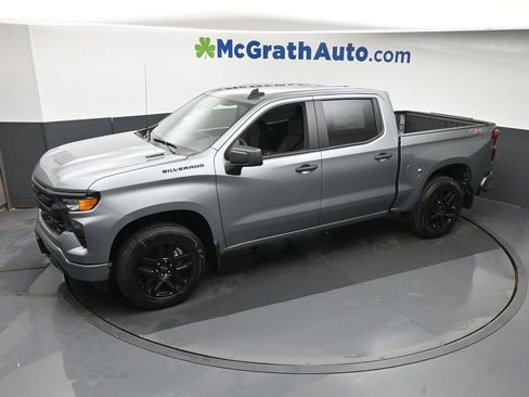 New 2026 Chevrolet Silverado 1500 Custom w/ LPO, Dark Essentials Package AWD/4WD image 22