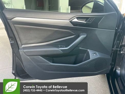 Used 2019 Volkswagen Jetta SE image 10