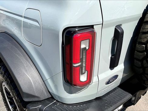Used 2023 Ford Bronco Badlands AWD/4WD image 25