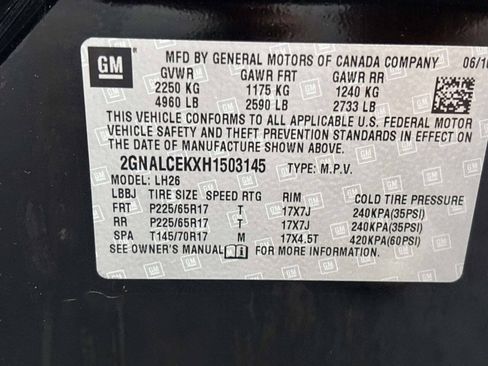 Used 2017 Chevrolet Equinox LT w/ Convenience Package FWD image 34