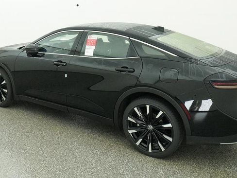New 2026 Toyota Crown Platinum AWD/4WD image 7