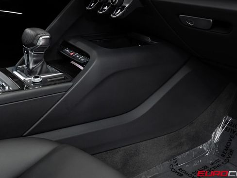 Used 2022 Audi R8 V10 performance RWD image 36