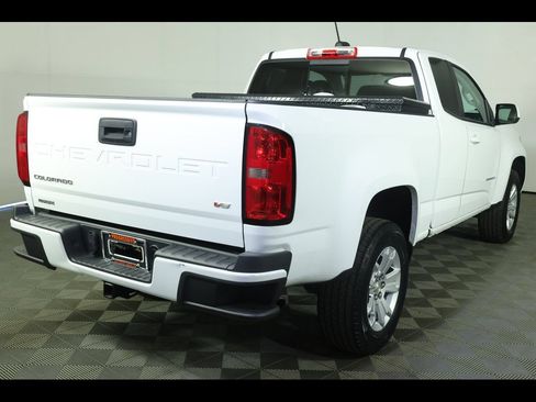 Used 2022 Chevrolet Colorado LT w/ LT Convenience Package RWD image 15