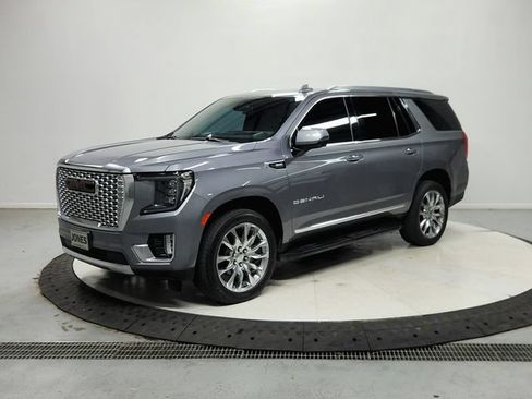 Used 2021 GMC Yukon Denali w/ LPO, Illumination Package RWD image 4
