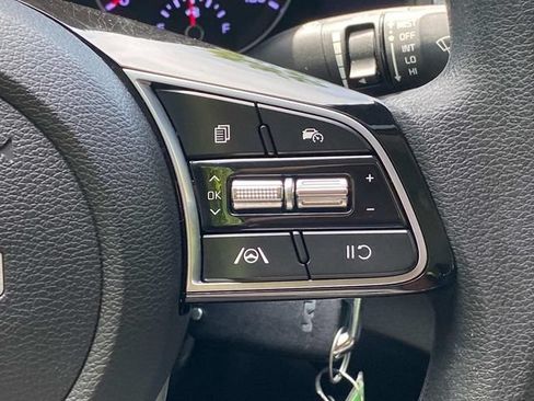 Used 2023 Kia Forte LXS w/ LXS Technology Package FWD image 19