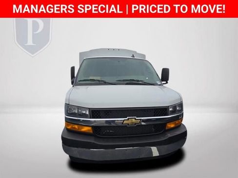 New 2025 Chevrolet Express 3500 w/ Power Convenience Package image 12