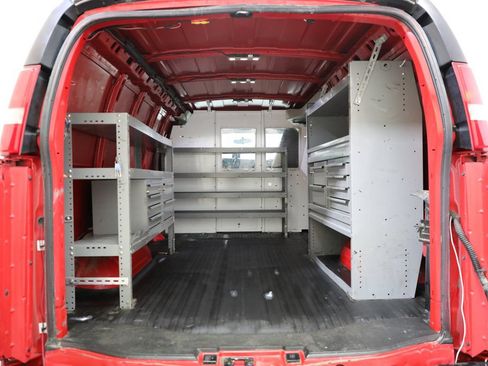 Used 2016 Chevrolet Express 3500 RWD image 18