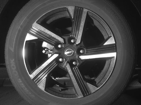 Used 2025 Nissan Sentra SV FWD image 15