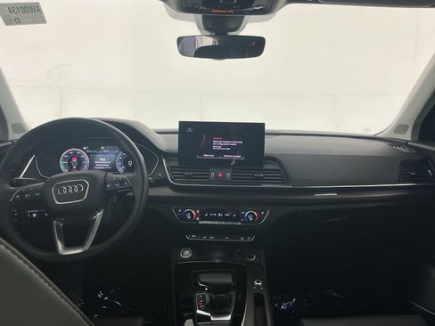Used 2024 Audi Q5 e Premium Plus AWD/4WD image 15