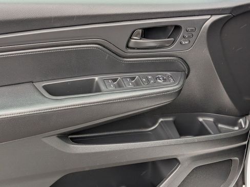 Used 2024 Honda Odyssey Sport image 14