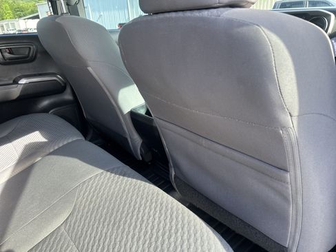 Used 2021 Toyota Tacoma SR5 RWD image 46
